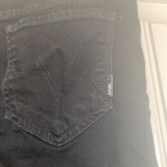Mother jeans low rise, slight flare.  Great condition. - Picture 3 of 5